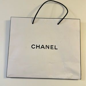 CHANEL GIFT BAG